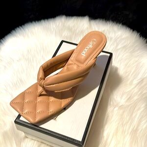 Fashion Nova heel sandal women size 40 size 9 US